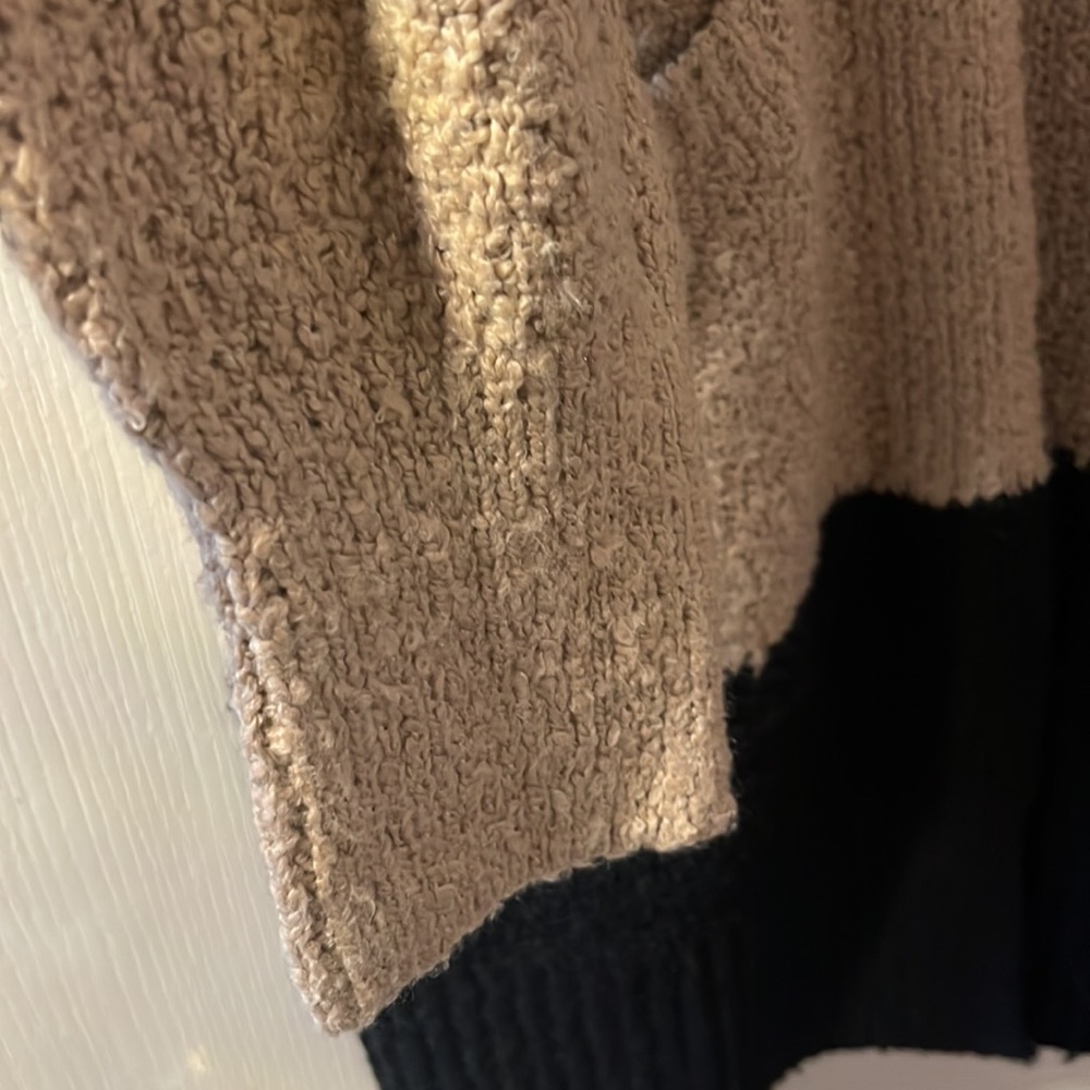 Cardigan - Picture 3 of 3